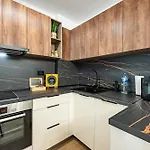 Next To Sea Garden Suitable For 4 Persons Apartamento Varna