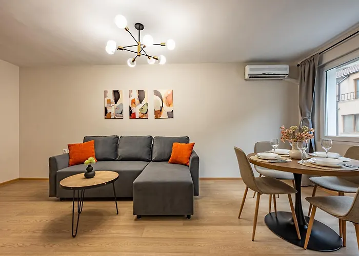 Next To Sea Garden Suitable For 4 Persons Appartamento Varna